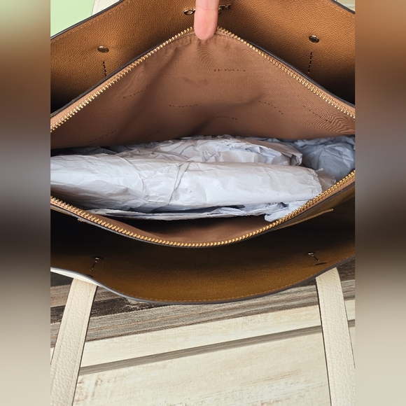 Coach Vanilla Leather Charlie Carryall Satchel Tote Bag - Picture 12 of 15